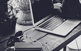 九游体育下载-拜仁客场逆转胜法兰克福，领先优势扩大，势不可挡，拜仁vs法兰克福历史战绩