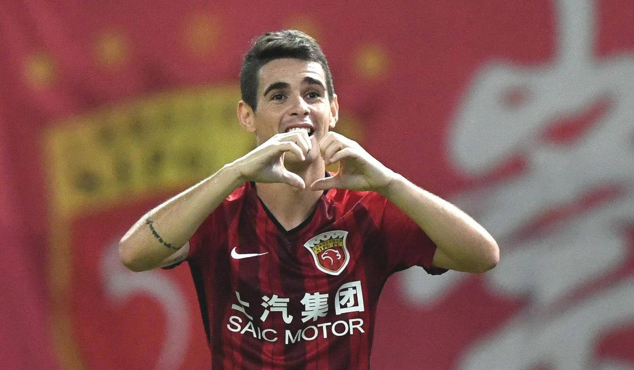 足球明星的家庭生活引发媒体关注的简单介绍