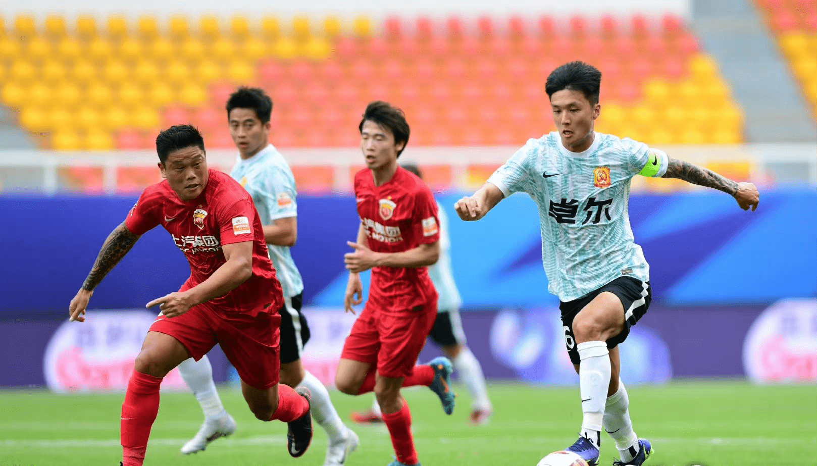 实力强队在比赛中吃败仗，冠军之路蜿蜒曲折的简单介绍