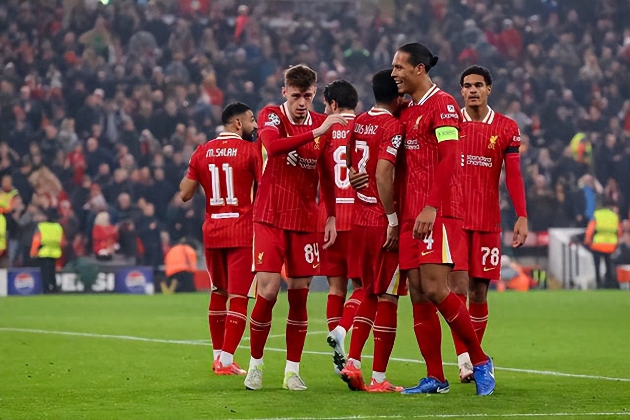 欧洲杯热门球队争夺金杯，悬念重重