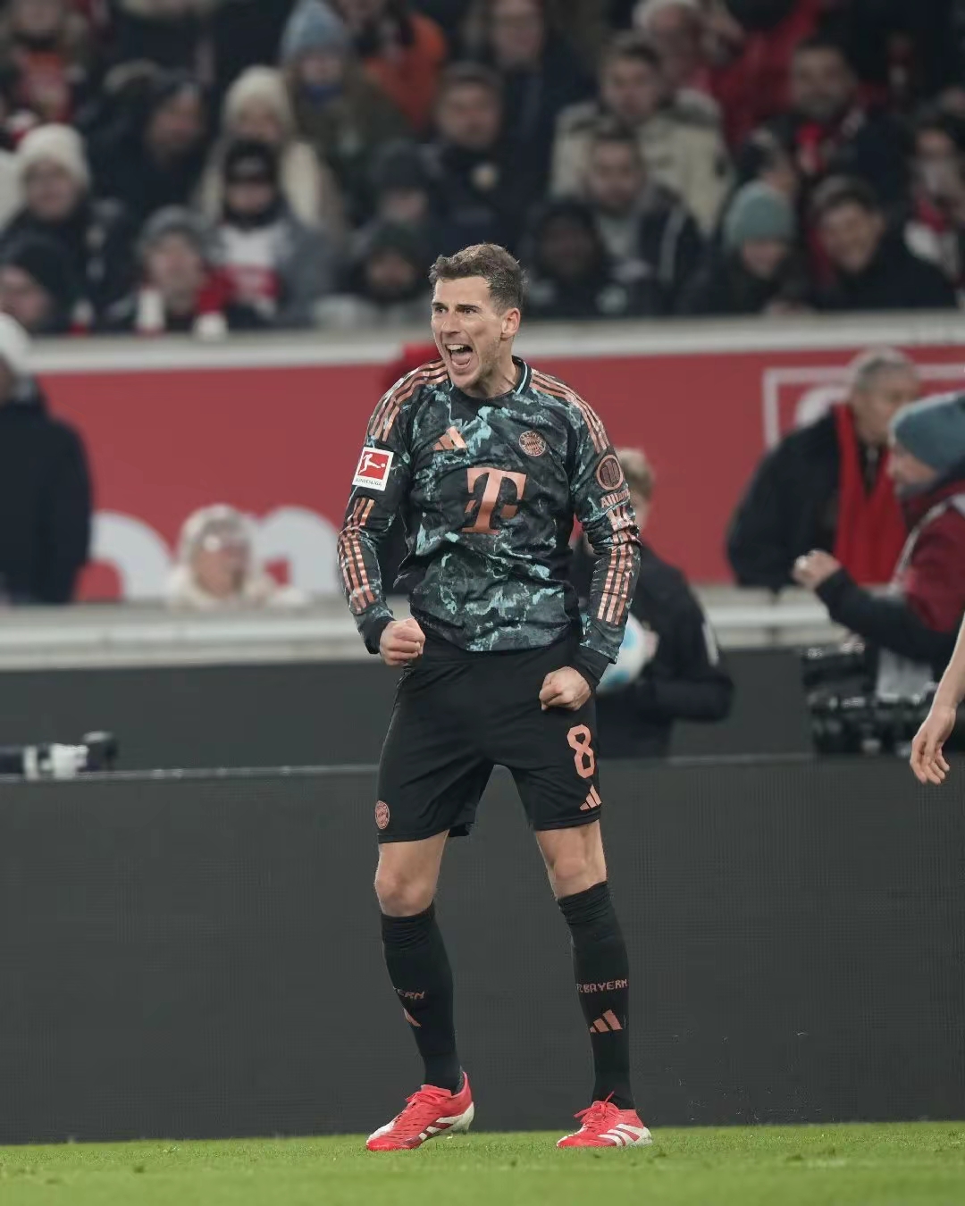 九游体育官网入口-斯图加特客场平局，球队保持不败纪录的简单介绍