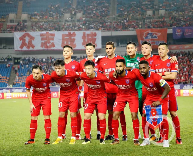 重庆斯威成功逆转，惊险夺得胜利的简单介绍