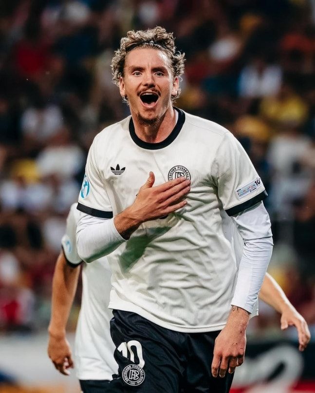 关于斯图加特队主教练下课，俱乐部高层震惊的信息