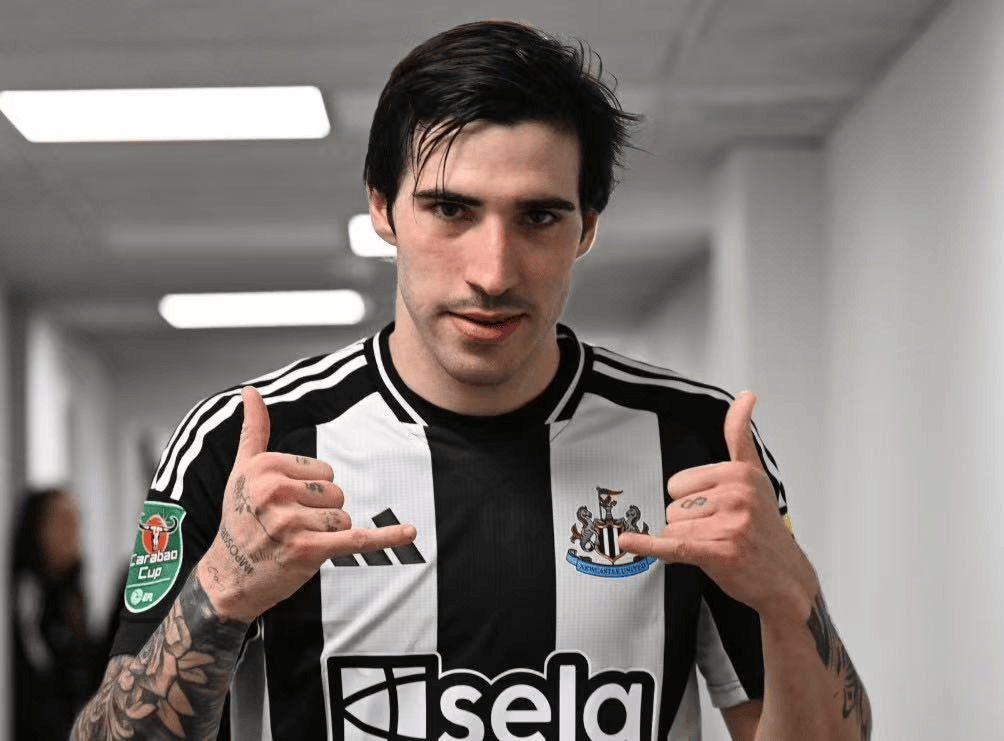 阿斯顿维拉主场击败纽卡斯尔，保持不败纪录的简单介绍