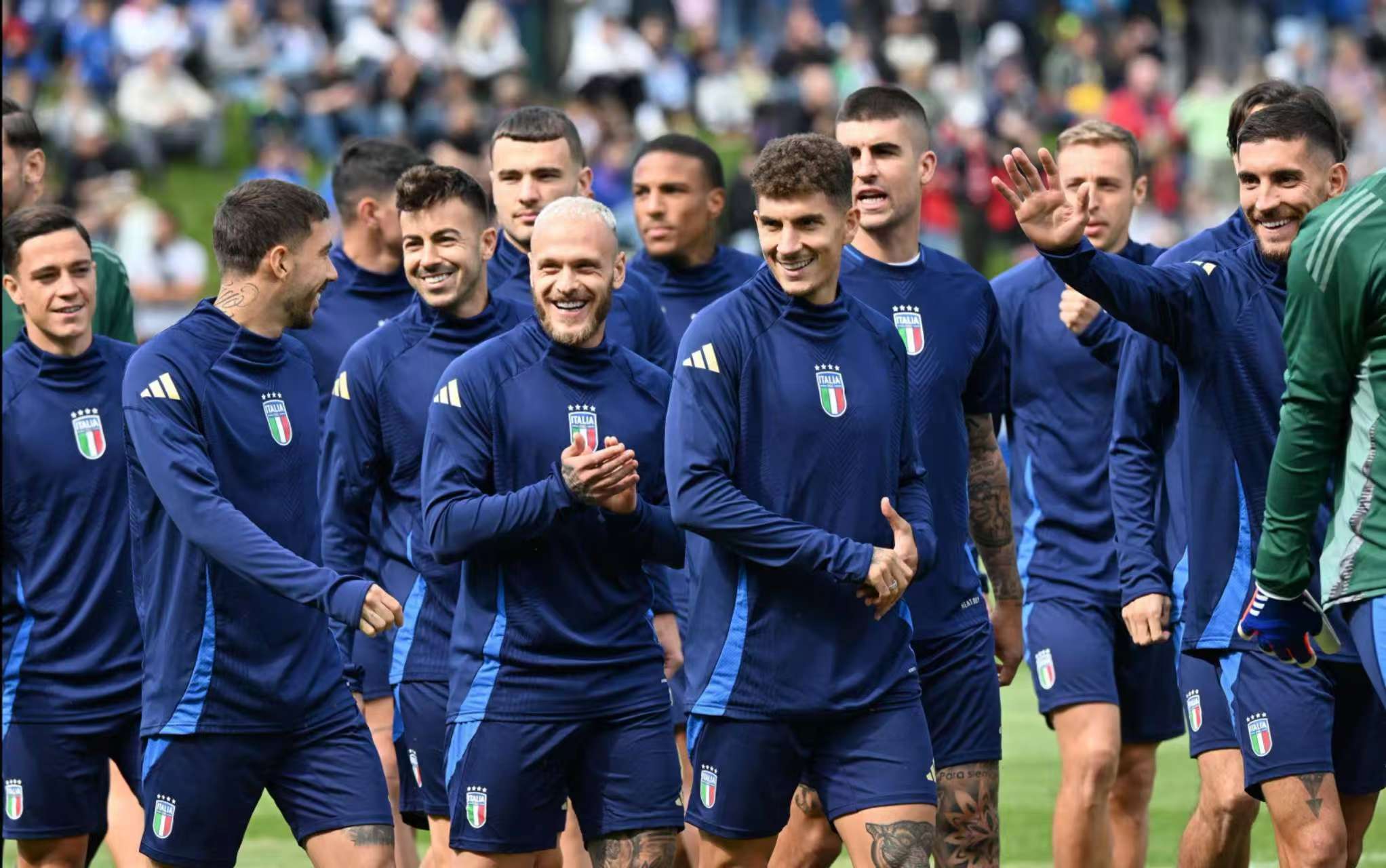 挪威队欧洲杯预选赛备受瞩目，全力冲刺团队荣耀的简单介绍