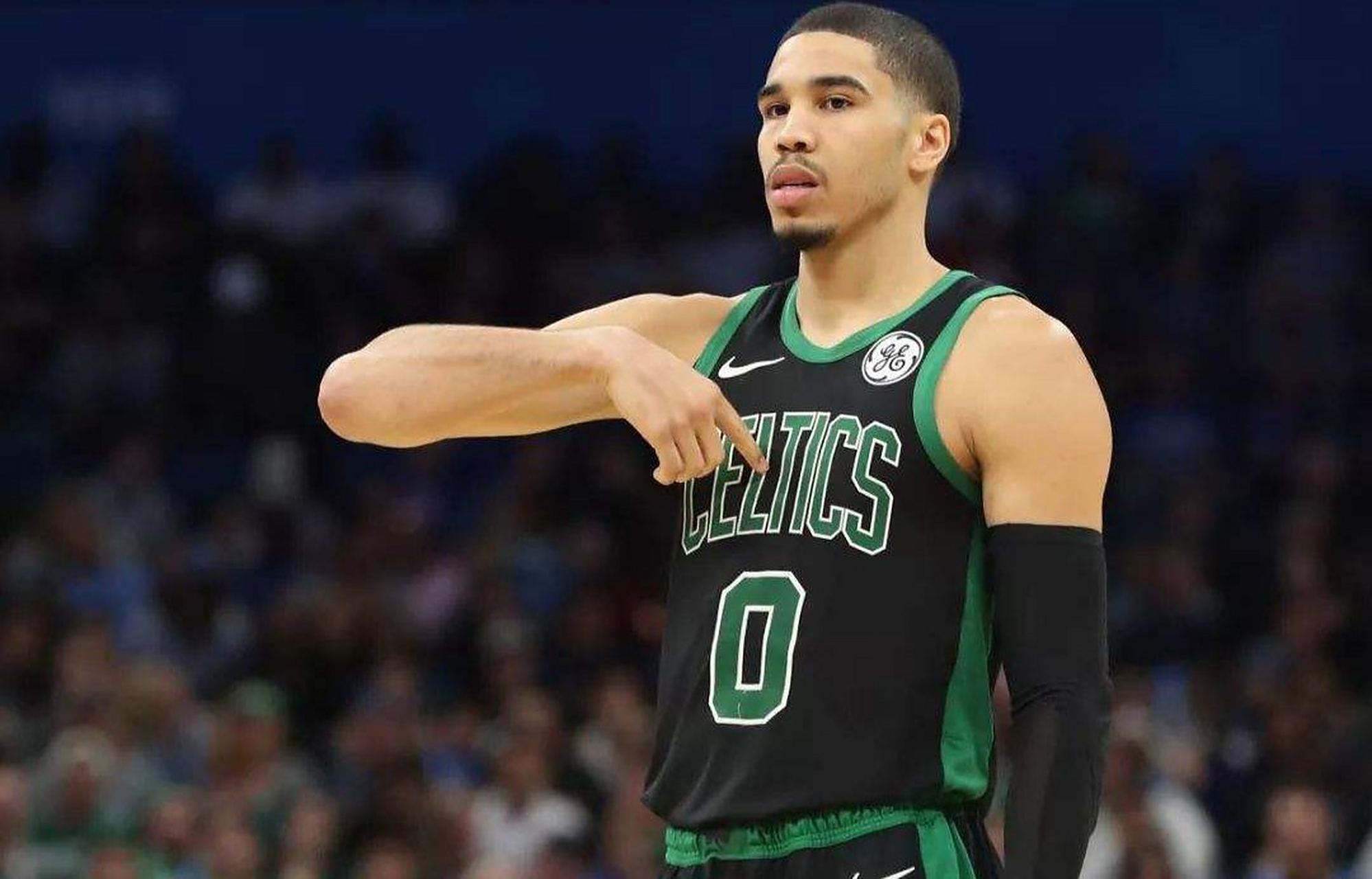 篮网队前锋再度受伤，复出时间未定