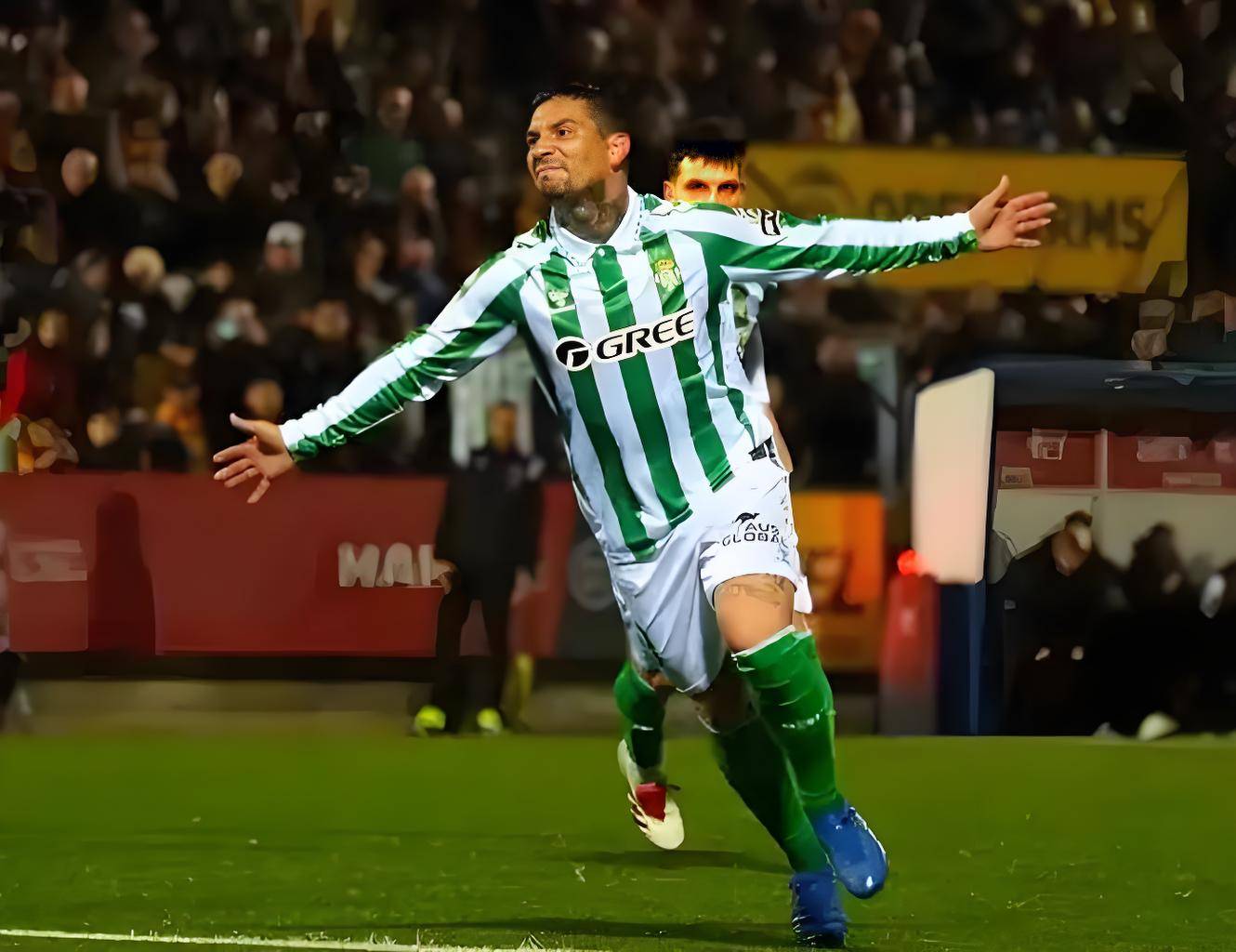 关于佛罗伦萨主场大胜切沃，重返胜利轨道的信息