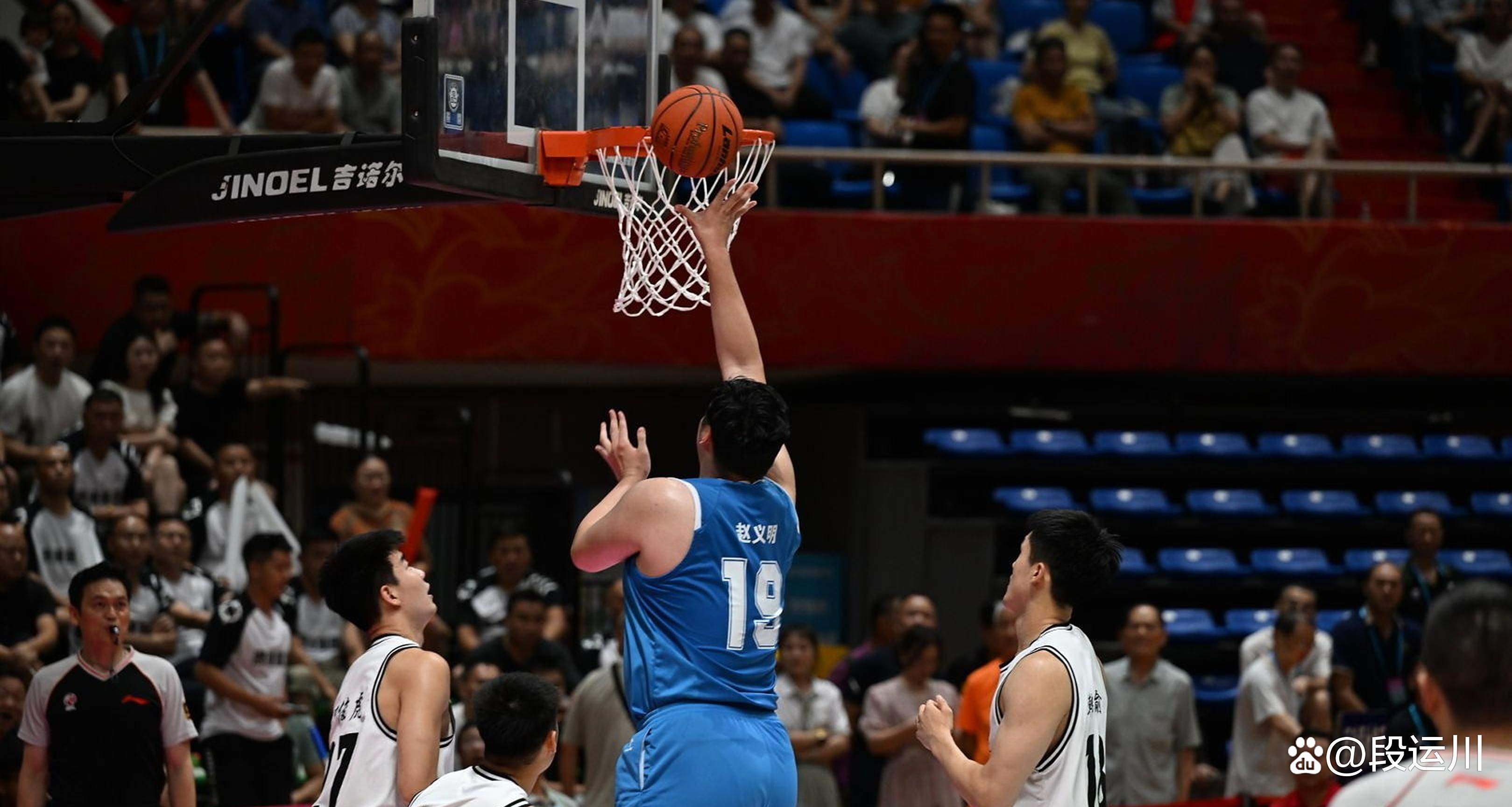 湖北队在比赛中全力以赴，实现大逆转的简单介绍