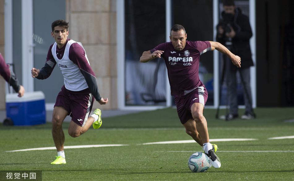 体育官员称赞比利亚雷亚尔统一训练标准