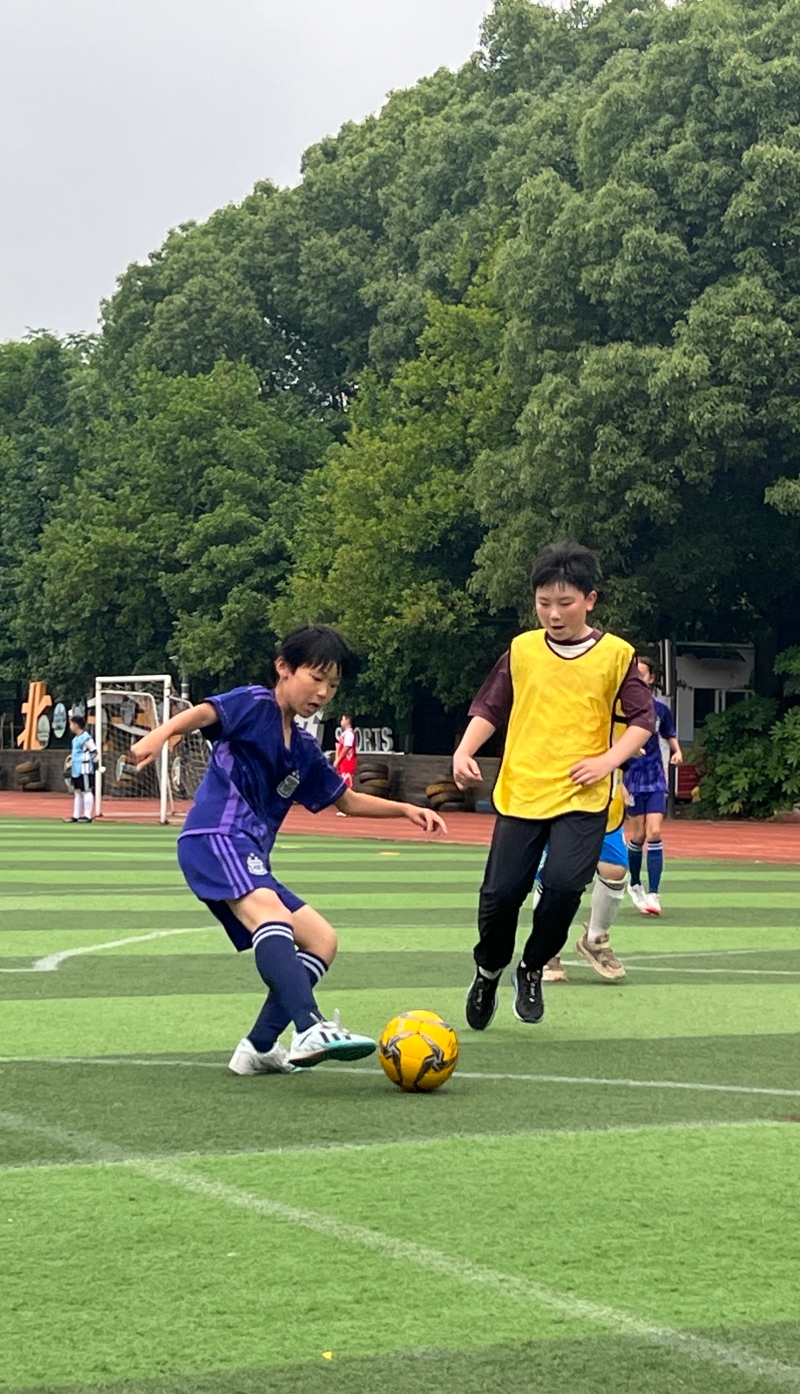 关于精彩连连！足球赛场上风生水起的信息