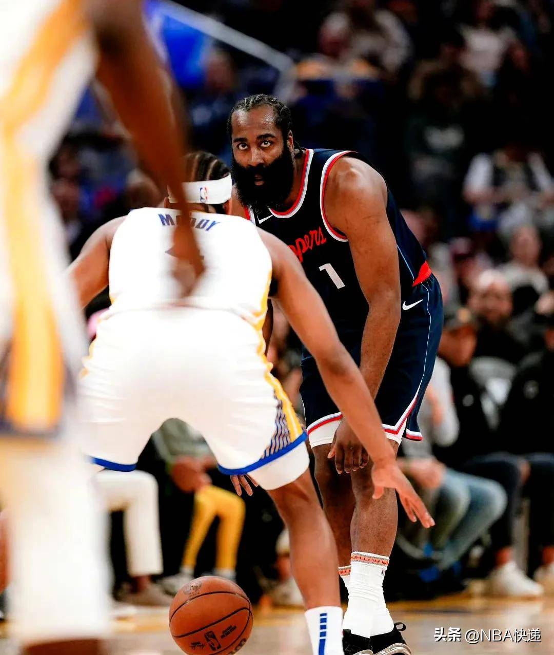 九游体育登录-火箭力克森林狼，哈登三节独得分横扫对手